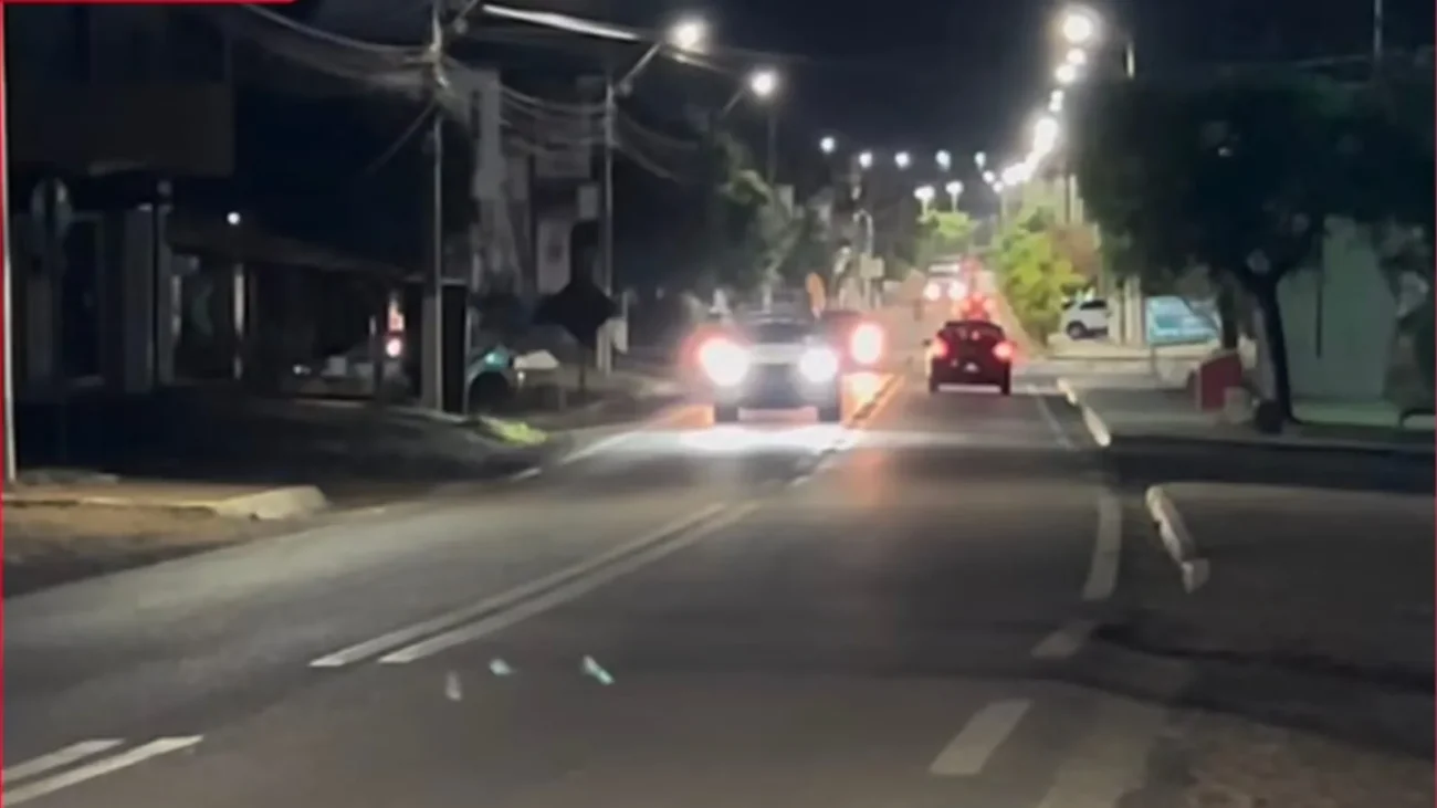 Vídeo mostra mulher é esfaqueada em bar na serra de ipu, no Ceará; suspeito foge para matagal