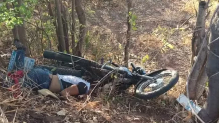 Duas mulheres morrem após motocicleta sair da pista em Abaiara no Ceará