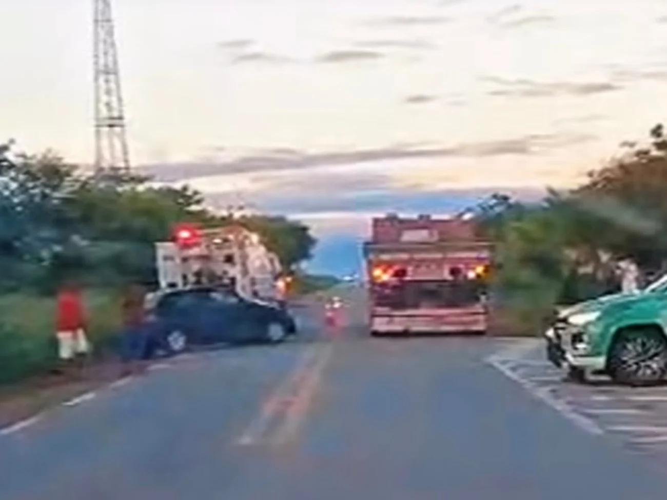 Acidente é registrado na BR-122, na cidade de Ocara no Ceará 