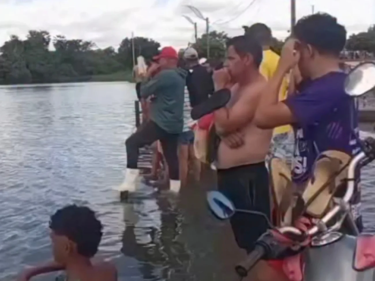 Vídeo mostra homem morre afogado em Barragem na cidade de Itaiçaba no Ceará 