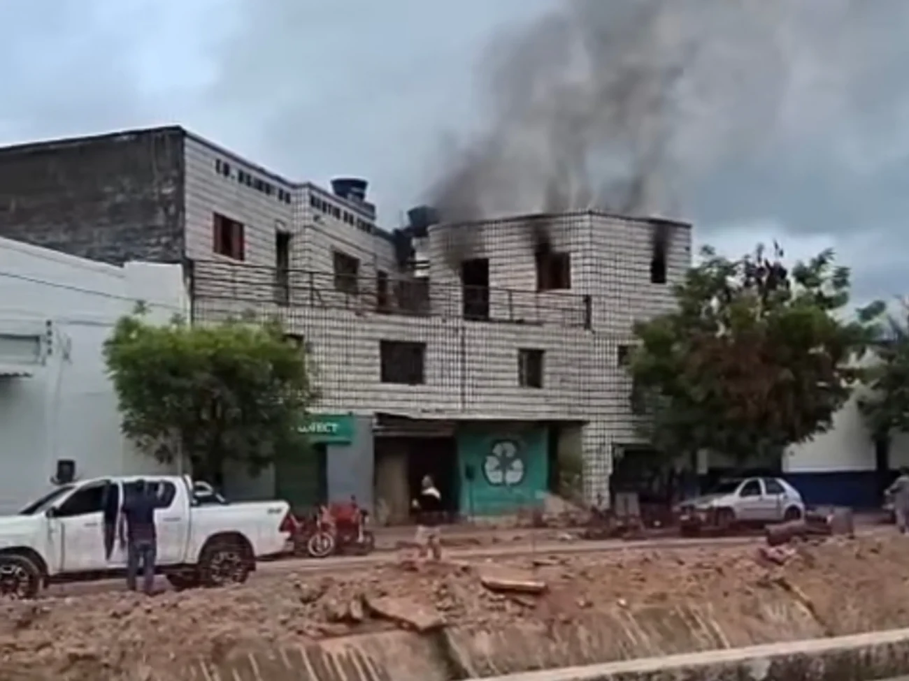 Vídeo mostra incêndio é registrado na cidade do Crato no Ceará 