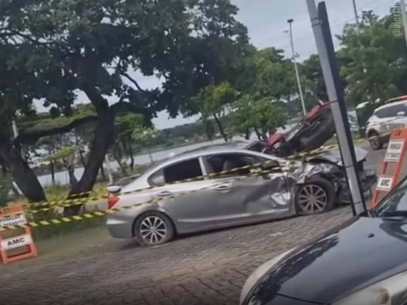 Ação da AMC com simulação de acidente chama atenção e alerta motoristas em Fortaleza 
