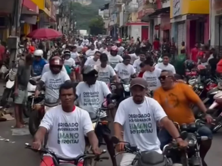 Vídeo mostra que Baturité vive dia histórico com chegada do governador Elmano e anúncio de grande obra viária