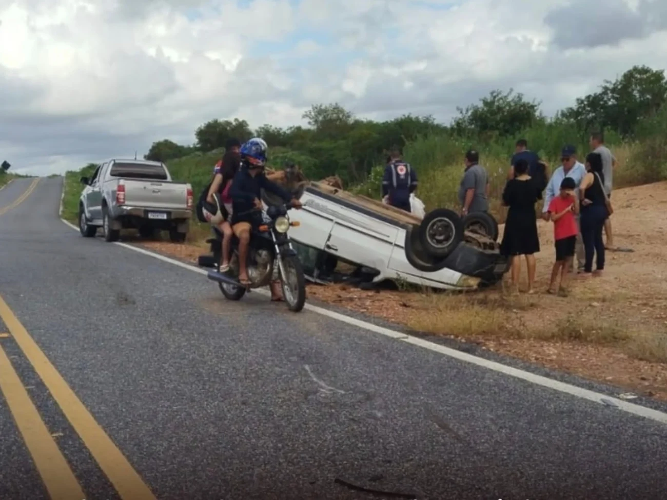 Acidente de carro deixa vítima fatal na zona rural de Quixeramobim no Ceará 