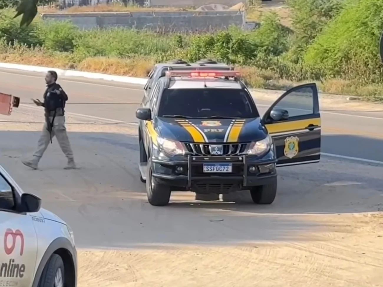 Caminhão derruba poste na BR-020 e causa transtornos no bairro ponte nova, em Boa Viagem no Ceará