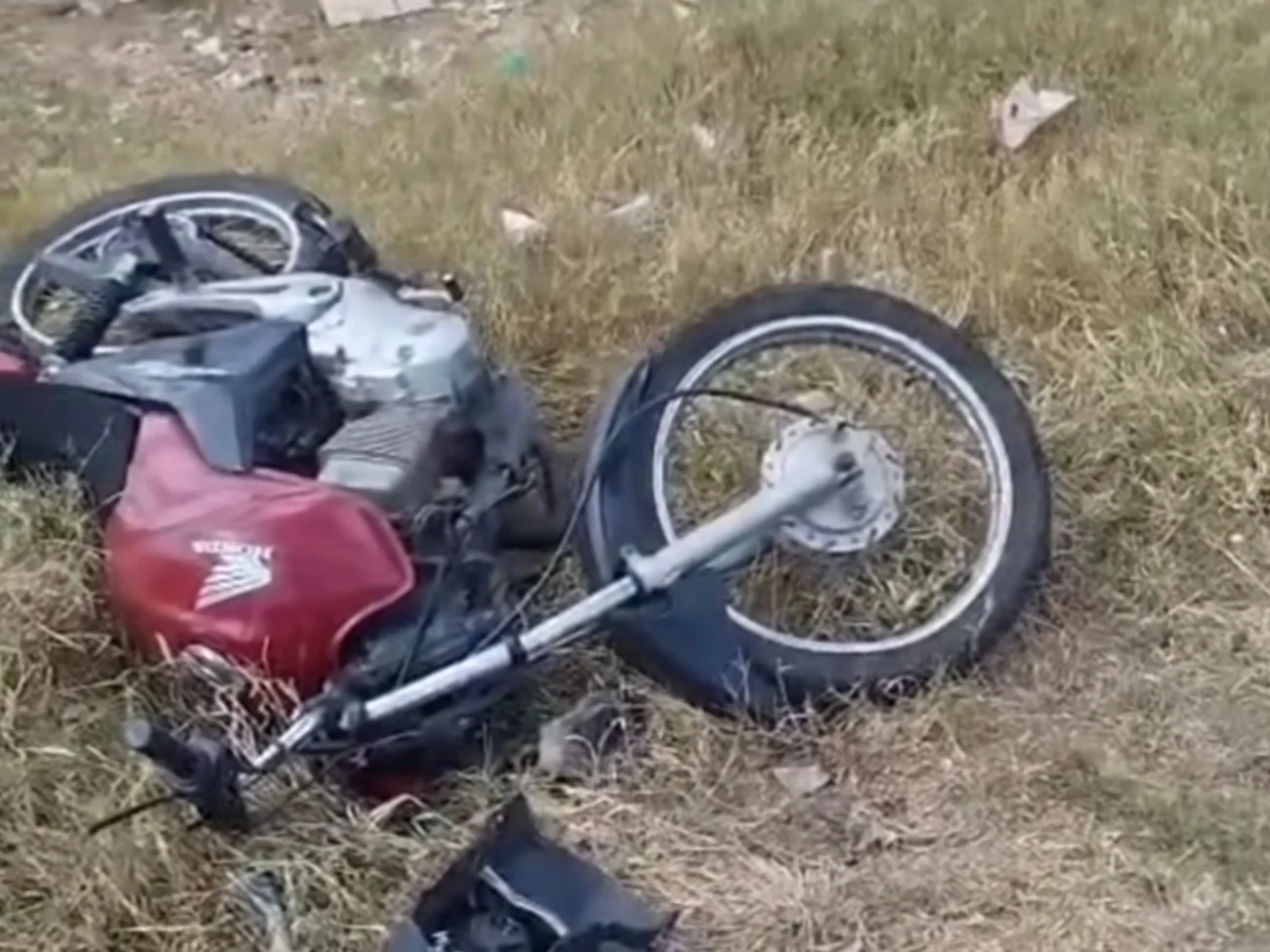 Vídeo mostra acidente mobiliza equipe do samu na rua são pedro e chama atenção de moradores em Juazeiro do Norte 