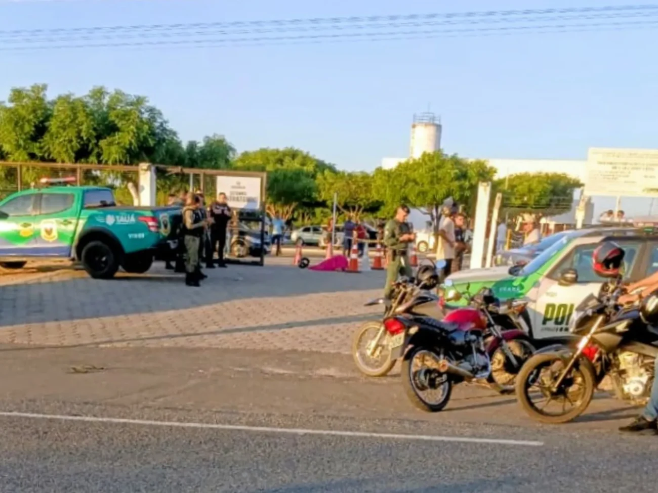Homicídio à bala choca Tauá após jovem ser morto em frente a fábrica de calçados