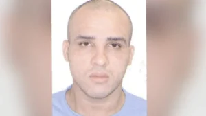 Preso escoltado por policiais foge durante atendimento no IJF, em Fortaleza
